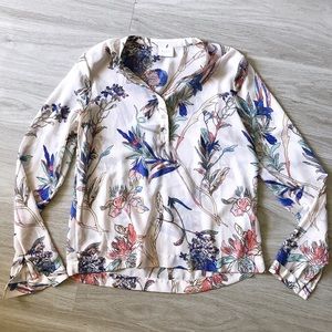 Women’s blouse